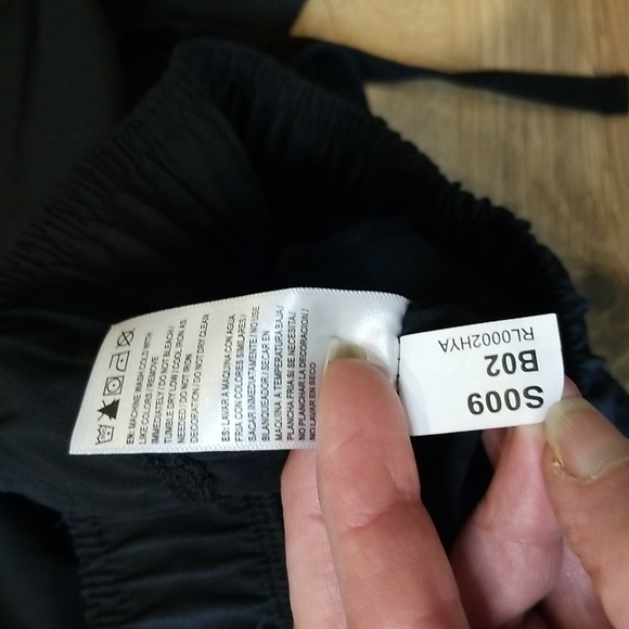 GAIAM BLACK WORKOUT PANTS WITH DRAWSTRING WAIST AND RUCHED HEM - Picture 14 of 14